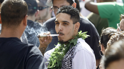 New York to legalize use of medical marijuana – report