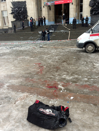 Aftermath of a suicide attack in Volgograd, on December 29, 2013 (AFP Photo / Stringer)