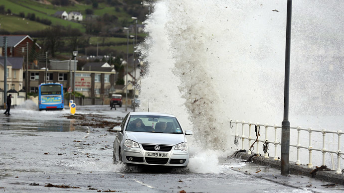 UK swept by destructive, ‘17 year-high’ tidal surge (PHOTOS)