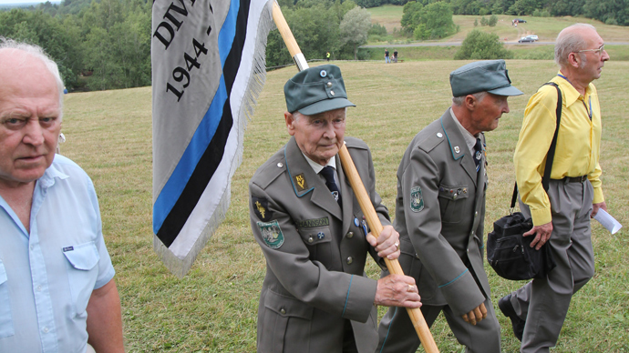 Veterans of 20th Waffen Grenadier Division of the SS (1st Estonian) meet on the Sinimaed hills (RIA Novosti)