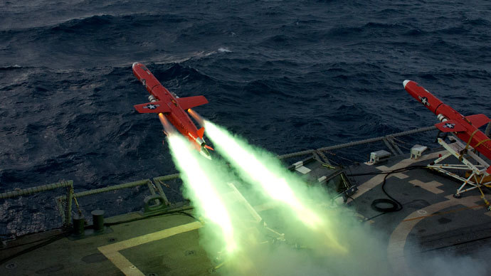 A U.S. Navy BQM-74E drone launches from the flight deck of the guided missile frigate USS Underwood (FFG 36) during a live fire exercise in the Caribbean Sea, September 21, 2012.(Reuters / Stuart Phillips)