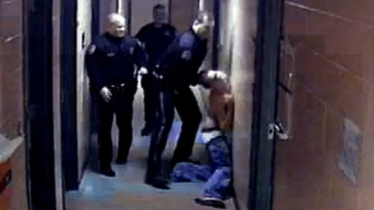 Two NH cops fired for excessive force against prisoner
