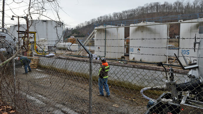 ​West Virginia chemical tests improve but water still undrinkable