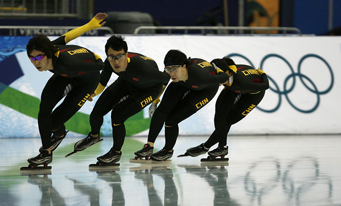 Members of China's speed skating team (Reuters / Andy Clark)