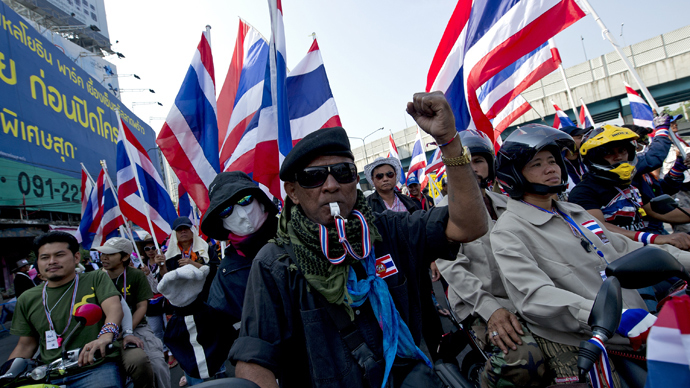Explosion rocks Bangkok opposition protests, as army calls for talks