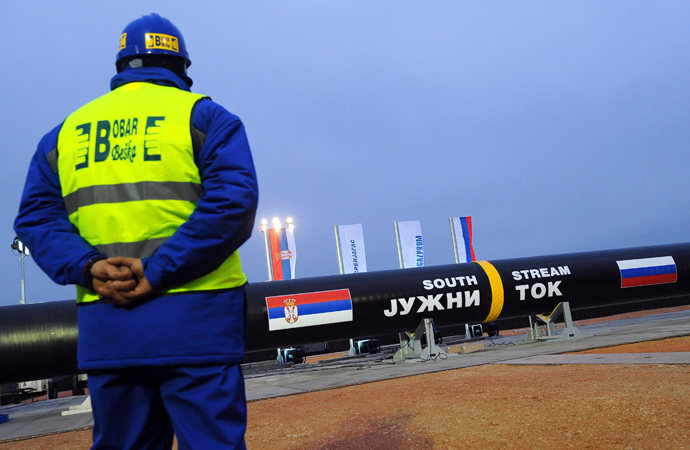 A construction worker standing in front of the Serbian stretch of Russia's South Stream gas pipeline near the village of Sajkas, 80 kilometres north of Serbian capital Belgrade (AFP Photo)