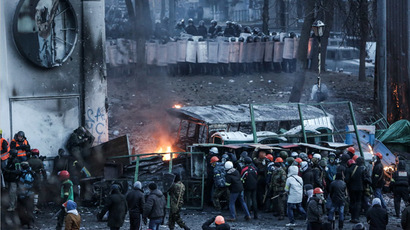 Russian senators condemn Ukrainian protests, warn of dire consequences