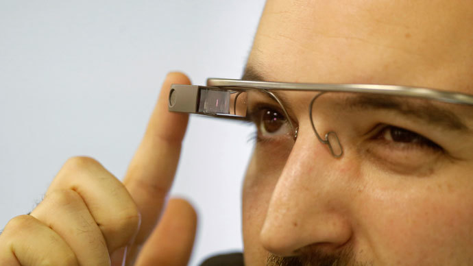 Google Glass moviegoer detained for hours on suspicion of piracy
