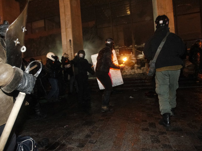 Riots near the House of Ukraine, Kiev, January 26, 2014. (Reuters/David Mdzinarishvili)