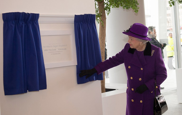 Britain's Queen Elizabeth II (AFP Photo / Stefan Rousseau)