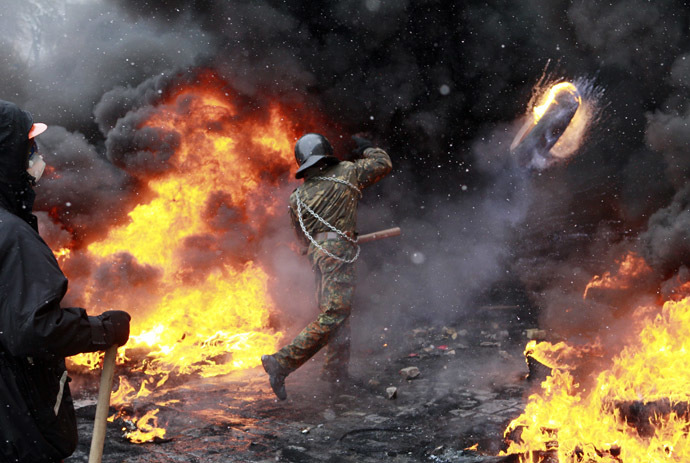 Rioters in Kiev January 22, 2014 (Reuters/Gleb Garanich)