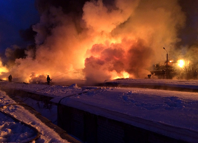 Several hundred rescuers were involved in efforts to extinguish the fire after the derailment of the train in the Kirov region (RIA Novosti)