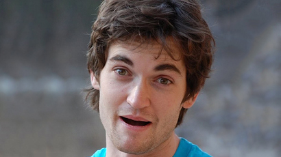Lawyer of alleged Silk Road founder: No currency = no money laundering