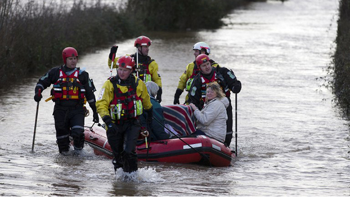 ‘Biblical flooding’ spreads across UK in worst rainfall in over 200 years (PHOTOS)