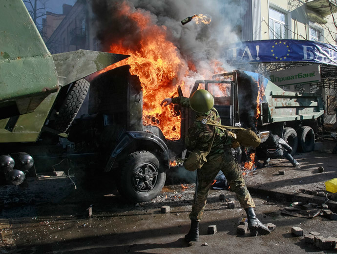 Kiev on February 18, 2014.(Reuters / Gleb Garanich)