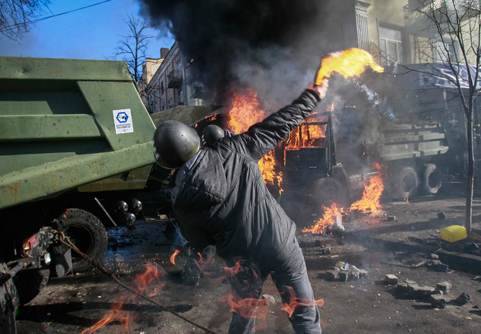 Kiev on February 18, 2014.(Reuters / Gleb Garanich)