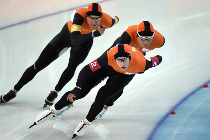 (From L) Netherlands' Sven Kramer, Koen Verweij and Jan Blokhuijsen (AFP Photo / Damien Meyer)