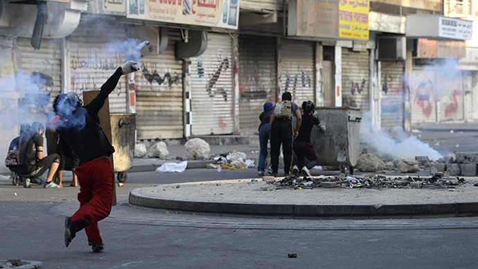 Bahrain police clash with crowd after funeral