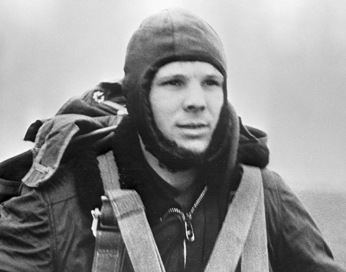 Yury Gagarin training. A shot from the documentary film The First Flight to the Stars.(RIA Novosti)