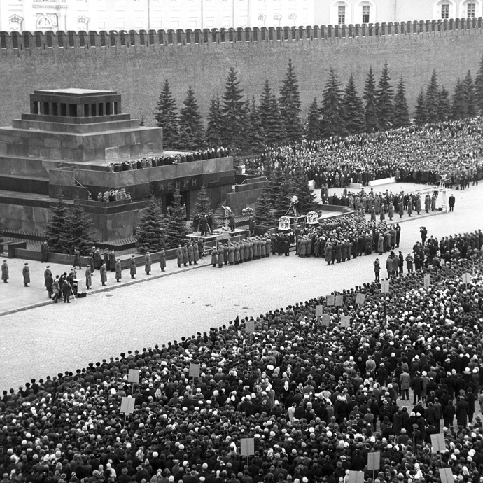 Funeral of the Heroes of the Soviet Union, pilot-cosmonaut Yury Gagarin and colonel-engineer Vladimir Seregin. Funeral meeting on Red Square.(RIA Novosti / Lev Ivanov)