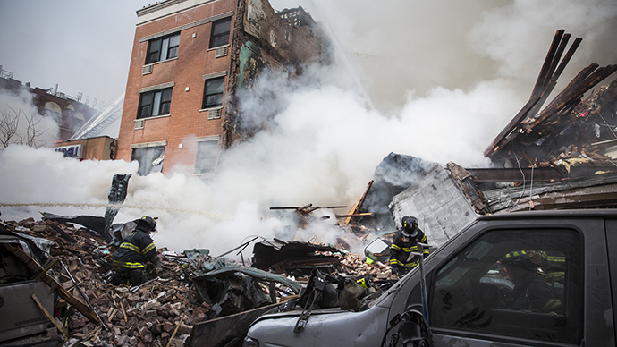 8 dead after explosion causes building collapse in Upper Manhattan
