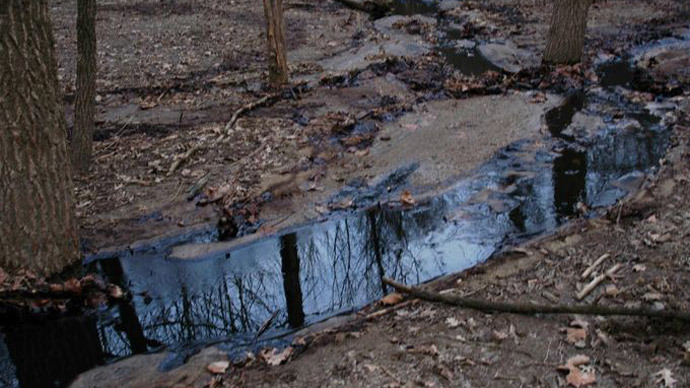 Crude oil pipeline bust contaminates Ohio nature preserve
