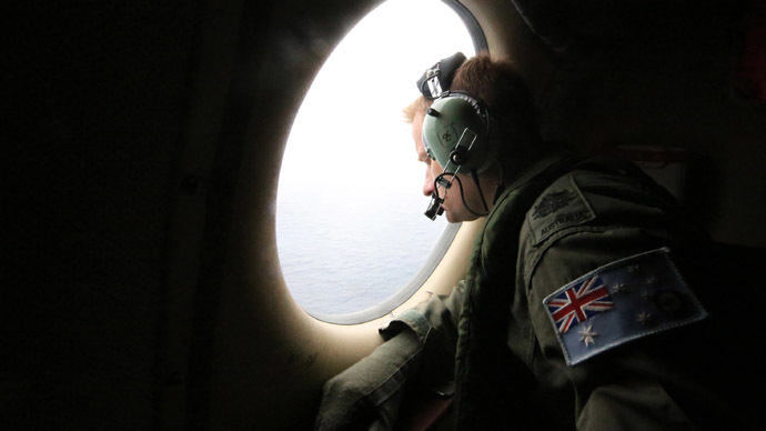 Suspected debris of missing Malaysia plane may have sunk - Australia
