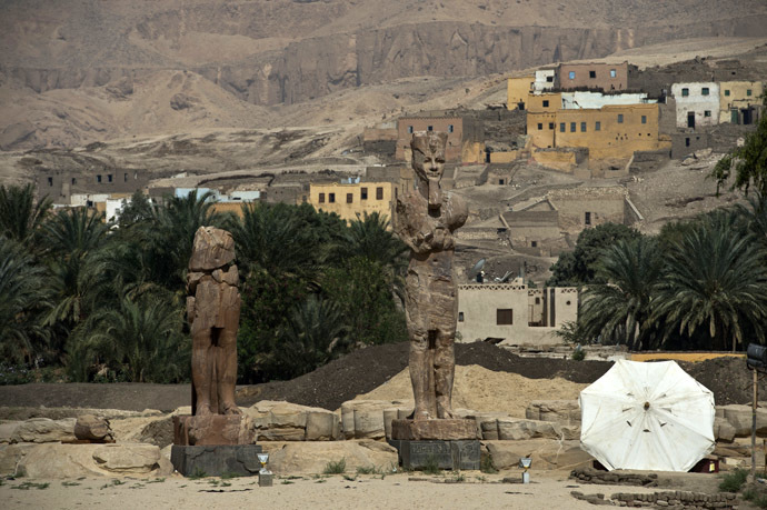 A picture taken on March 23, 2014 shows newly displayed statues of pharaoh Amenhotep III in Egypt's temple city of Luxor. (AFP Photo)