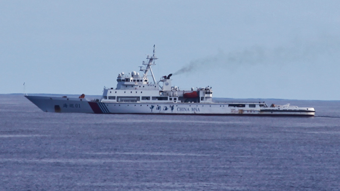 'Pulsing signals': Rescuers converge in Indian Ocean after possible MH370 sighting