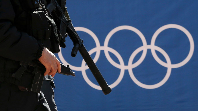 Russian security forces patrol the streets during preparations for the 2014 Sochi Winter Olympics in Rosa Khutor February 6, 2014.(Reuters / Sergei Karpukhin)