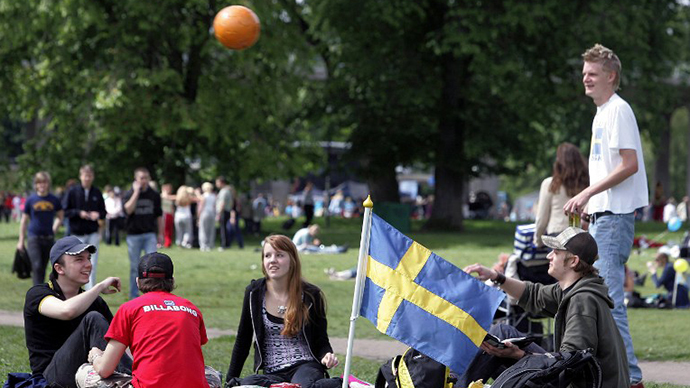 More time for saunas? Sweden tries cutting working day to 6 hours