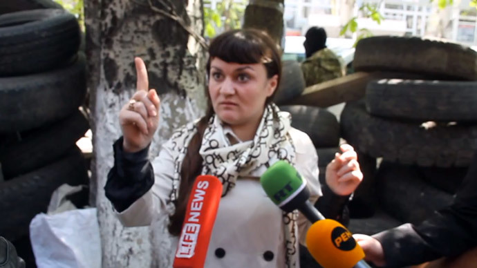 Woman detained in eastern Ukraine denies being spy, says she's reporter