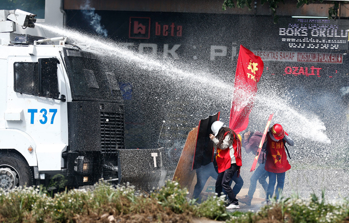 Riot police use water cannon to disperse protesters during a May Day demonstration in Istanbul May 1, 2014 (Reuters / Murad Sezer)