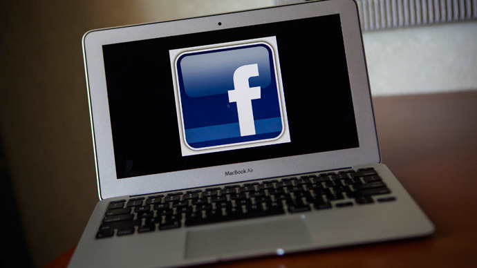 Defiant Apple, Facebook, other firms to inform public of govt surveillance requests
