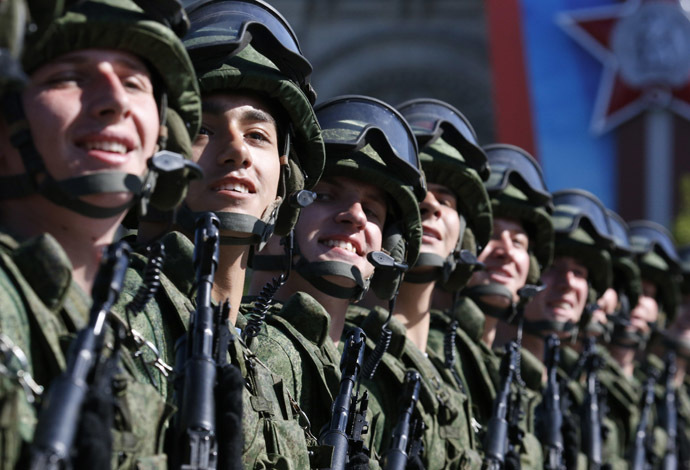Russian servicemen march during the Victory Day Parade in Moscow's Red Square May 9, 2014. (Reuters)