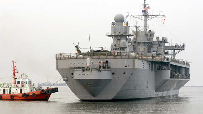 The USS Blue Ridge, flagship of the US Seventh Fleet, arrives at the port in Manila.(AFP Photo / Jay Directo)