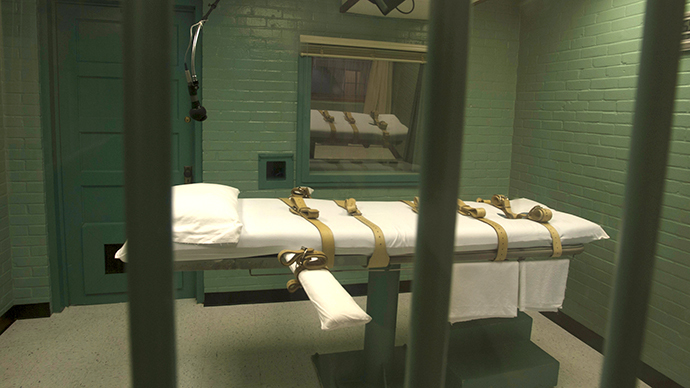 Media outlets sue Missouri to get details about secret execution drugs