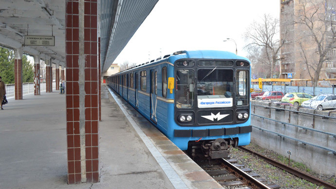 A train pulling into a station on the Samara metro (photograph courtesy of John Scraggs)