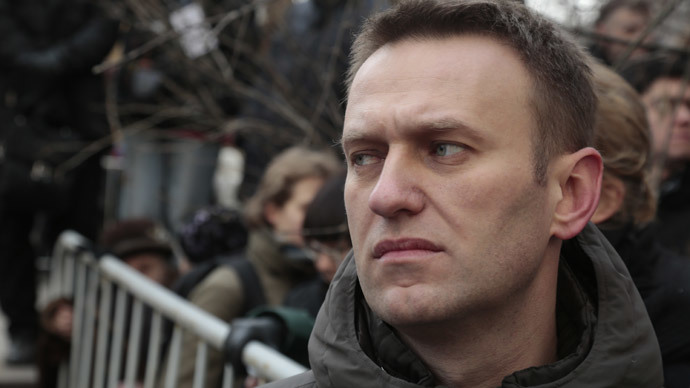 Investigators search Navalny allies within election fraud case