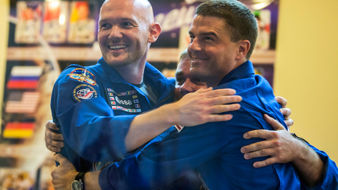 ISS crew hug, take selfie to say ‘No' to politics and Ukraine tension in space