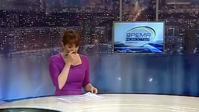 'War is a plague': Donetsk students’ pacifist song leaves TV anchor in tears on air (VIDEO)