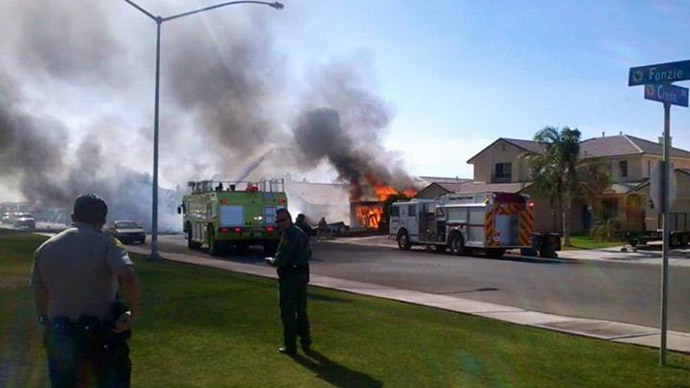 Military Harrier jet crashes into residential area in California (PHOTOS, VIDEO)