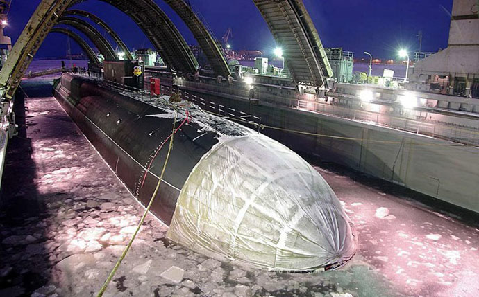 The nuclear submarine "Aleksandr Nevsky" launched into the water (Photo courtesy of "Sevmash" press service)