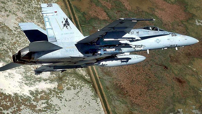 Back to Iraq: F-18 Super Hornets patrol desert to track ISIS forces