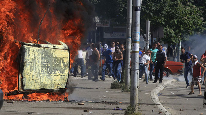 Tear gas, rubber bullets as ethnic Albanians clash with Kosovo police (PHOTOS)