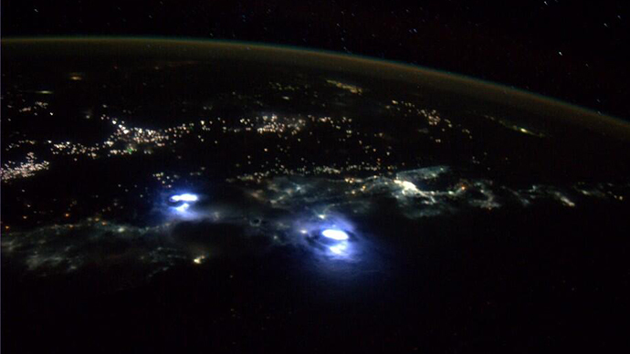 Amazing views of thunderstorms on Earth taken from space station