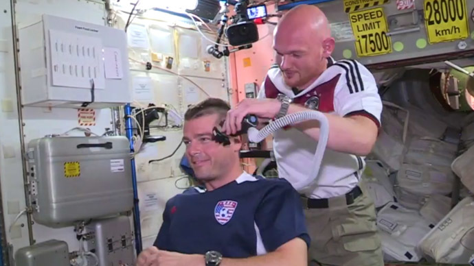 Space football fever: NASA astronauts lose hair in World Cup bet (VIDEO)