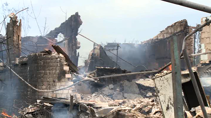 The village of Kondrashovka destroyed by Kiev troops (Still from RT video)