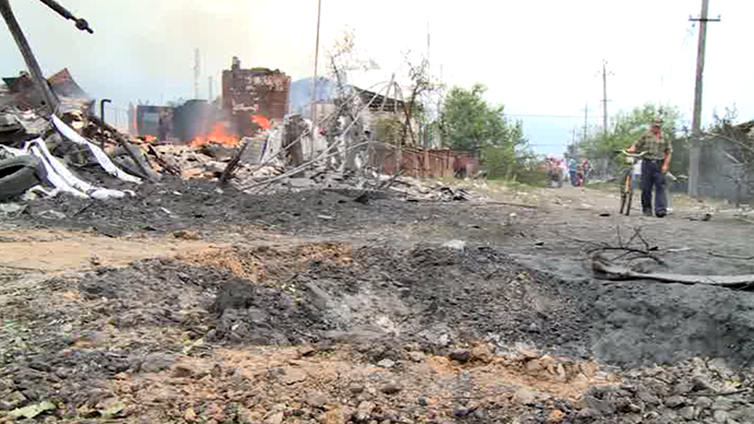 The streets of Kondrashovka devastated by Kiev troops (Still from RT video)