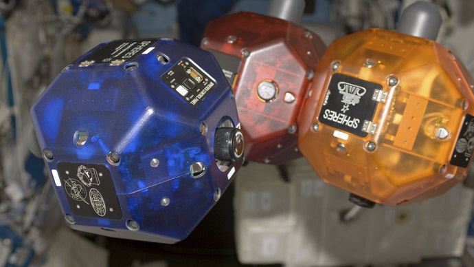 Google smartphones become brains of hovering robots at ISS